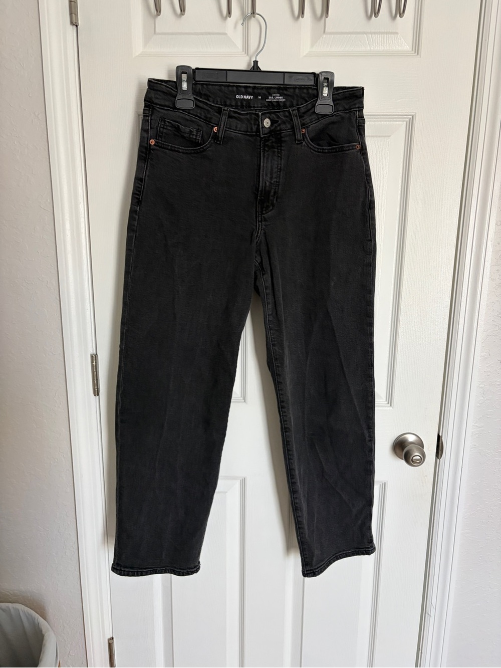 Old Navy Black Straight-Leg Jeans